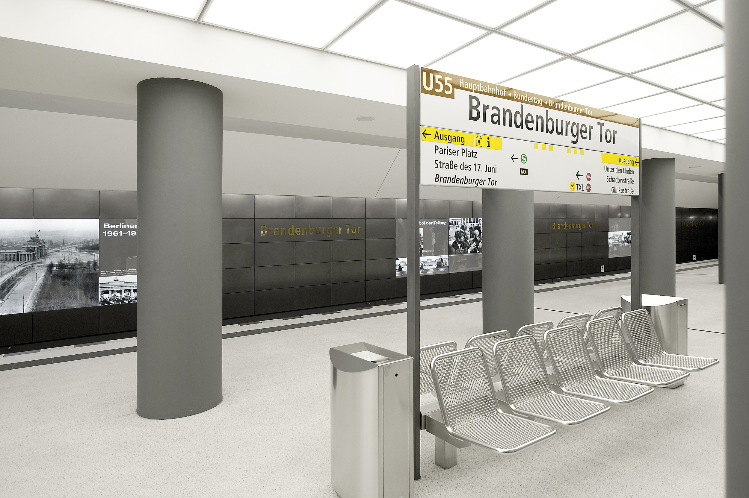 U55 Brandenburger Tor, Berlin U55 Brandenburger Tor, Berlin